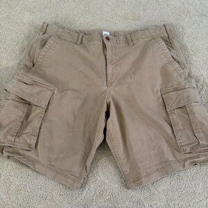 GAP Men's Cargo Shorts in Light Brown